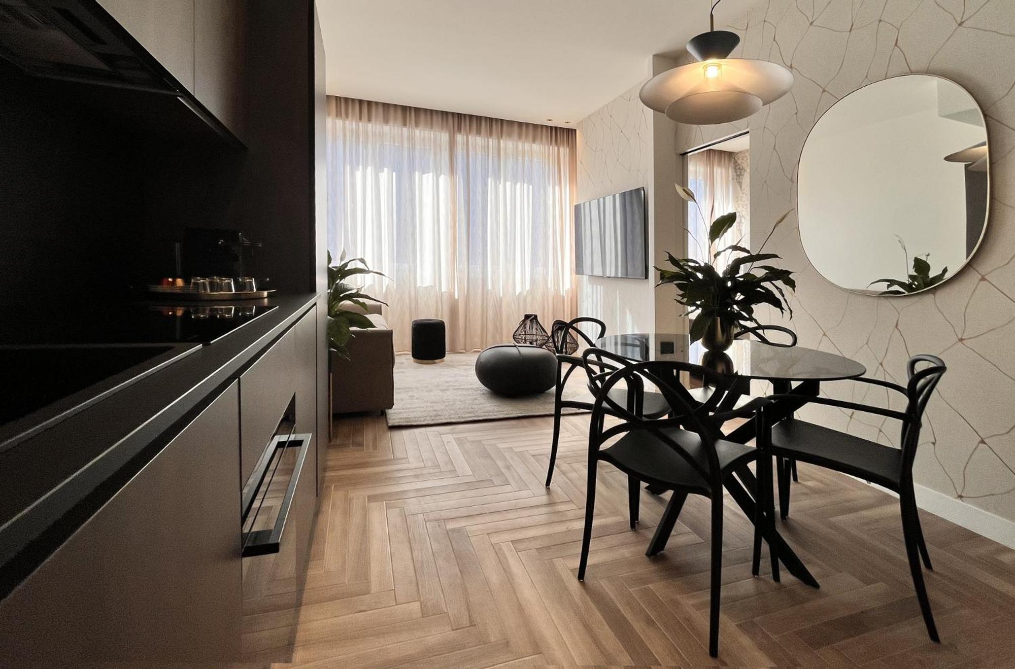 Yls Luxury Suites — Photos 2